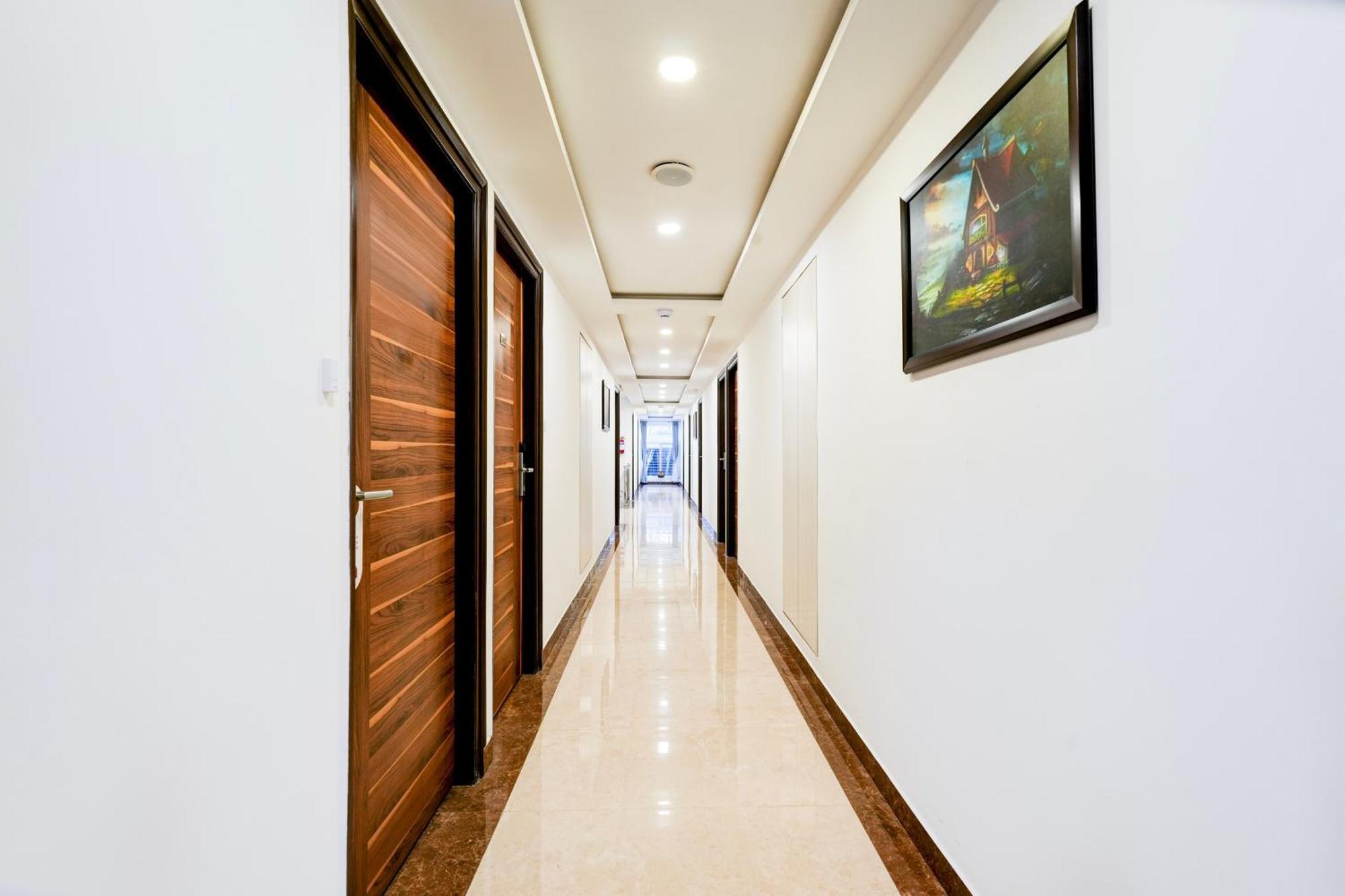 Super Townhouse Oak Aecs Formerly Bangalore Times Exterior foto